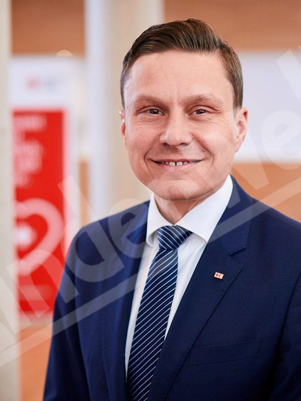 Dr. Hasan Sürgit, DRK-Kinderwelt Altena-Lüdenscheid gGmbH Dr. Hasan Sürgit, DRK-Kinderwelt Altena-Lüdenscheid gGmbH